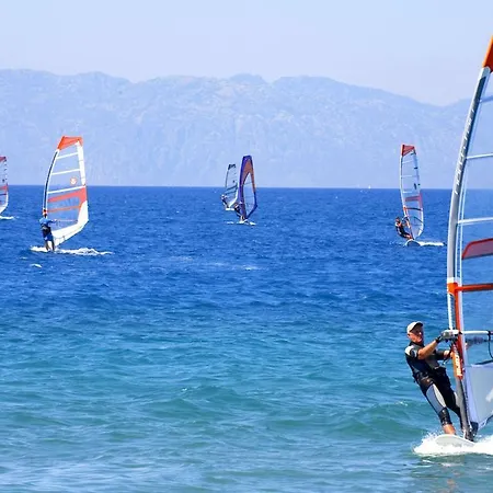 酒店 Doreta Theológos