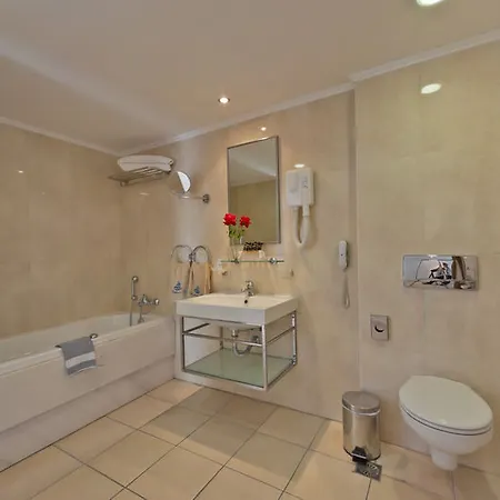 Doreta Теологос