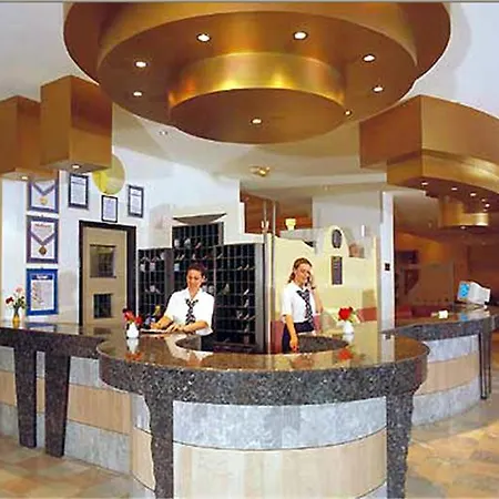 Hotel Doreta 4*