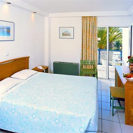 Отель Doreta 4*