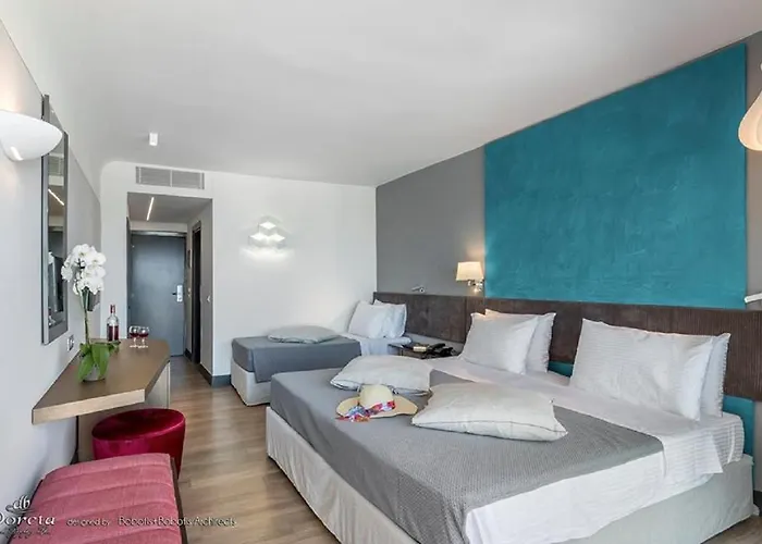 Otel Doreta Theológos