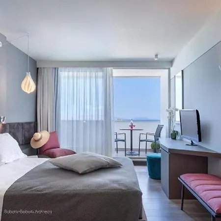 Doreta 4* Theologos (Rhodes)
